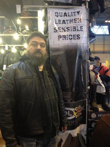 Excellant Quality well worth the price.Don't know what will I do without it now. Carl, Manchester.