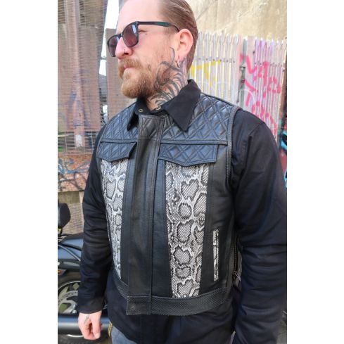 BLACK DIAMOND PYTHON LEATHER CUT OFF (DELIVERY 4 WEEKS)