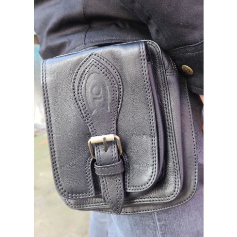 CUSTOM BLACK HIP BAG